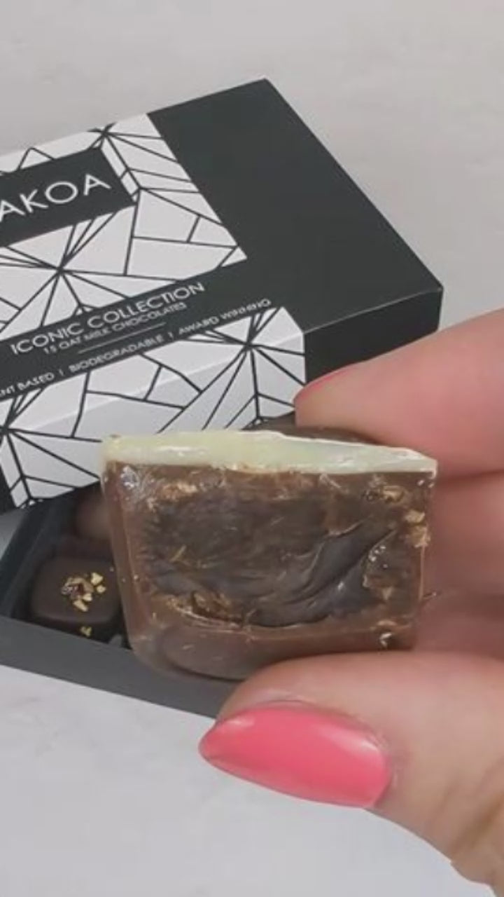 KAKOA ICONIC COLLECTION VEGAN 24 CHOCOLATE BOX UNBOXING